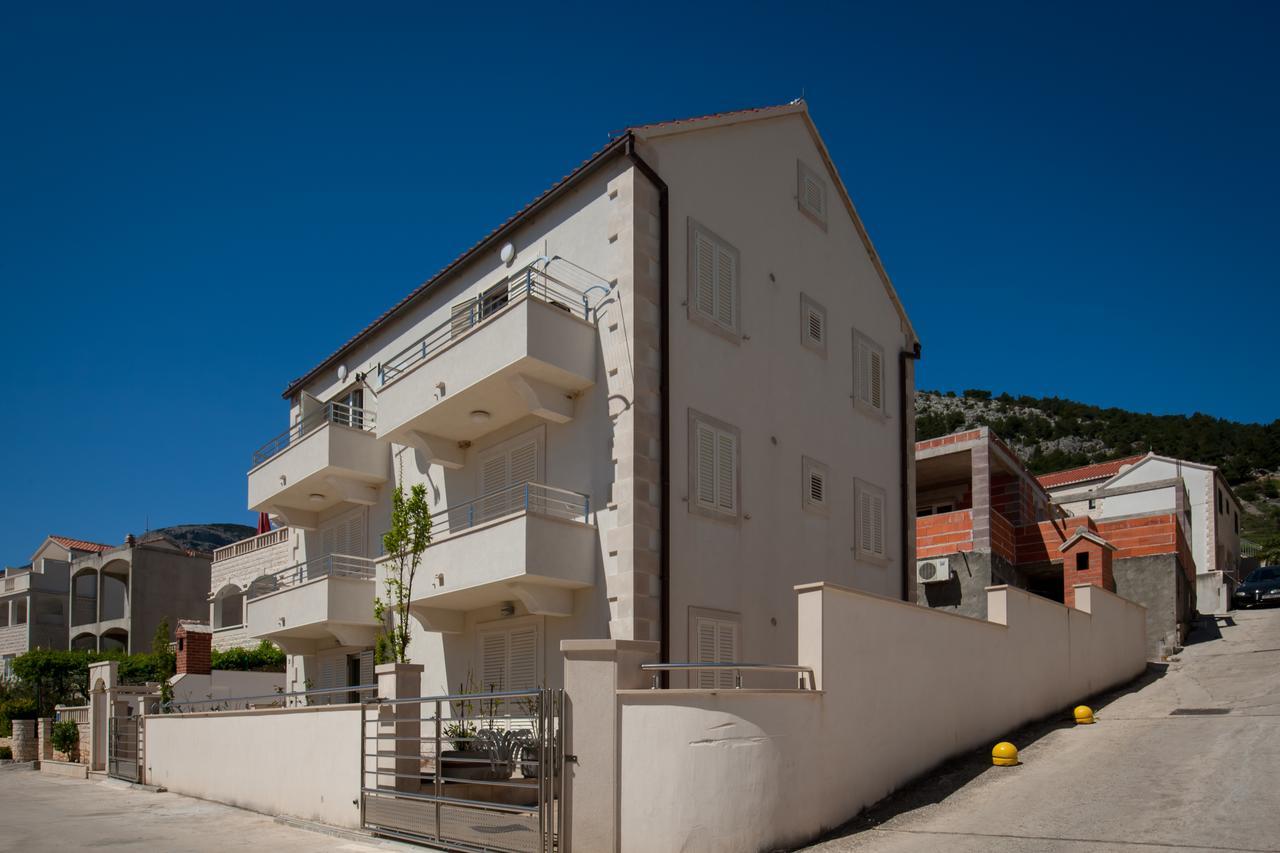 Vista Apartments Bol Kültér fotó